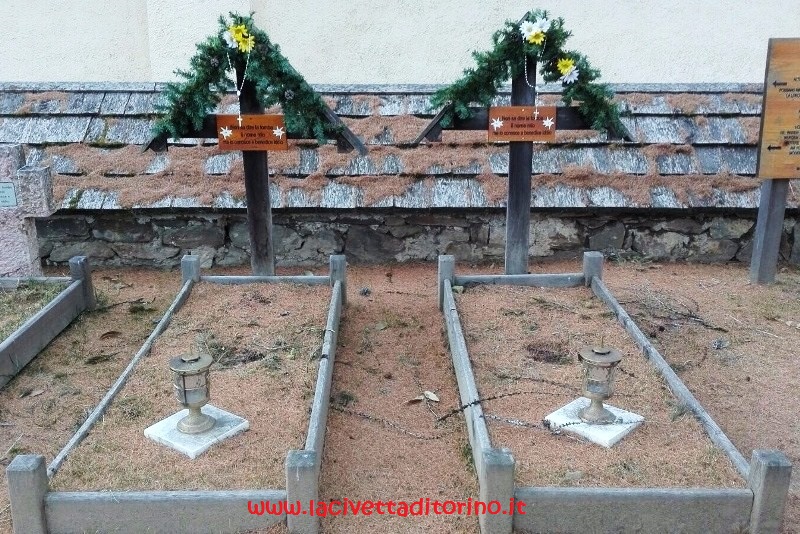 Le tombe dei soldati ritrovati nei ghiacciai nel 2004 e nel 2009