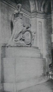 Il monumento nel Cimitero di San Pietro in Vincoli